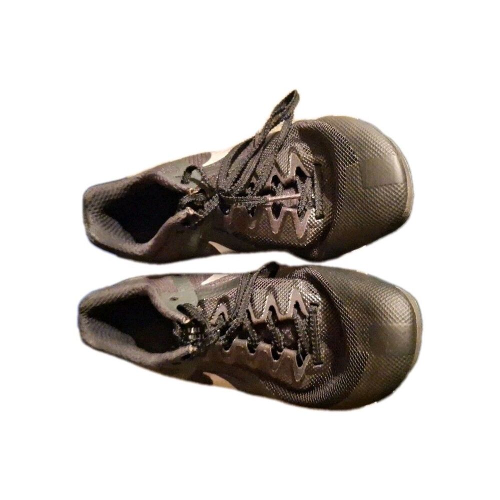 Nike Strike Youth Football Cleats, Size 6.5, Black/Lightning